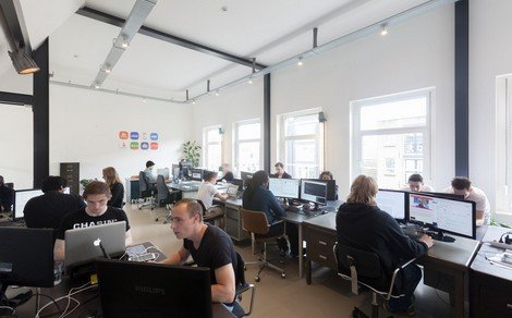 DTT office photo session