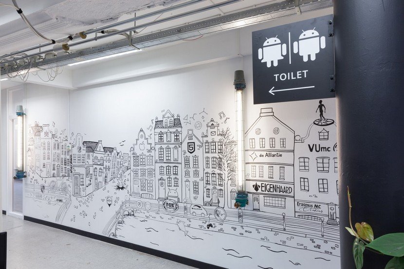 DTT geschilderde muur